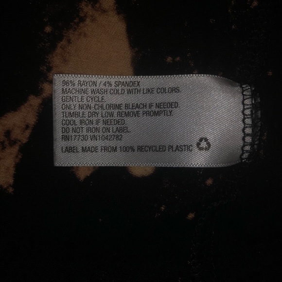 Custom hand dyed reverse tie dye tee - Picture 6 of 6